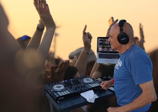 Cuban salsa, AMCUE te Breda Cuban salsa: AMCUE te Breda