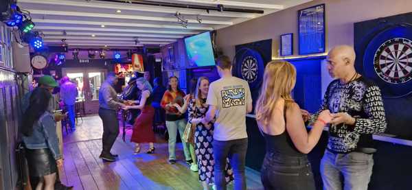 Universal Salsa Night @ Café Buiten - De Bilt, Peurs Universal Salsa te De Bilt Universal Salsa Night @ Café Buiten - De Bilt: Peurs Universal Salsa te De Bilt