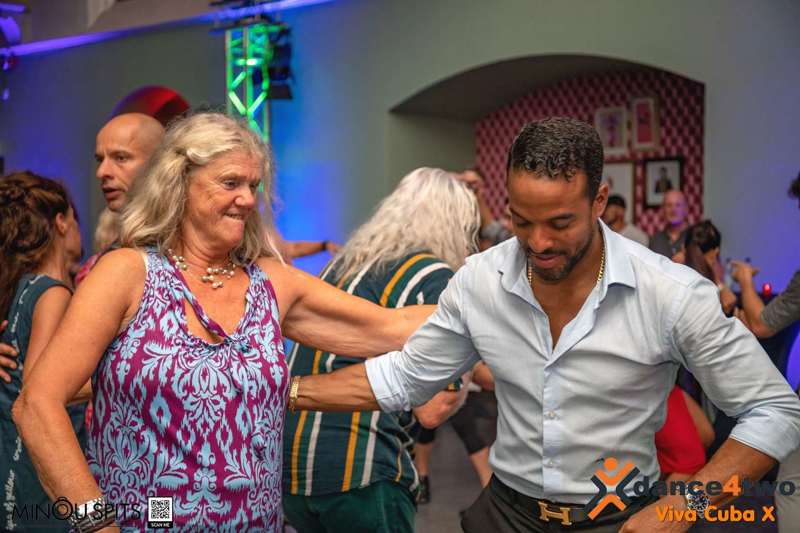 Dansen met Maykel Fonts