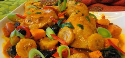 Antilliaanse kip met witte rijst.